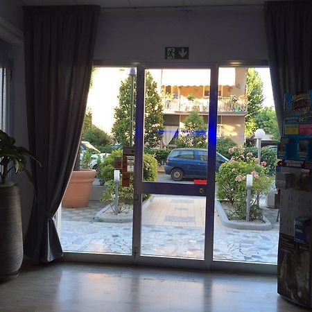 Hotel Ancora Cesenatico Extérieur photo