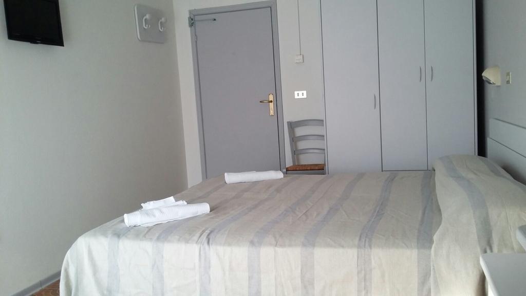 Hotel Ancora Cesenatico Extérieur photo